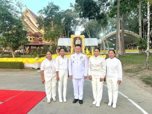 ร่วมกิจกรรมจิตอาสาช่วยดูแลและอำนวยความสะดวกแก่ประชาชนที่เข้าร่วมพิธีอัญเชิญ พระบรมสารีริกธาตุ องค์สมเด็จพระสัมมาสัมพุทธเจ้า และพระอรหันตธาตุของ พระสารีบุตรและพระโมคคัลลานะ  อัญเชิญประดิษฐานเป็นการชั่วคราว ณ วัดมหาธาตุวชิรมงคล อ.อ่าวลึก จังหวัดกระบี่